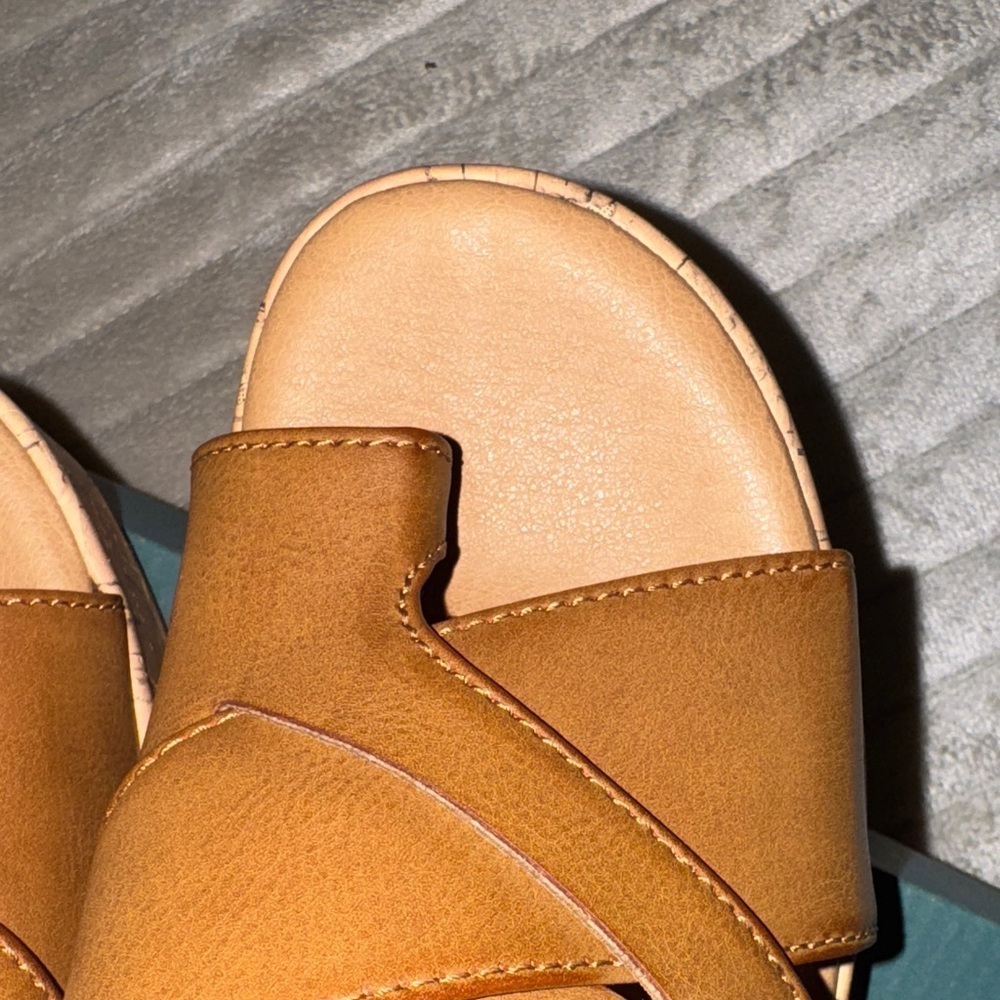 b.o.c. Women's Brown Wedge Sandals - Picture 16 of 16